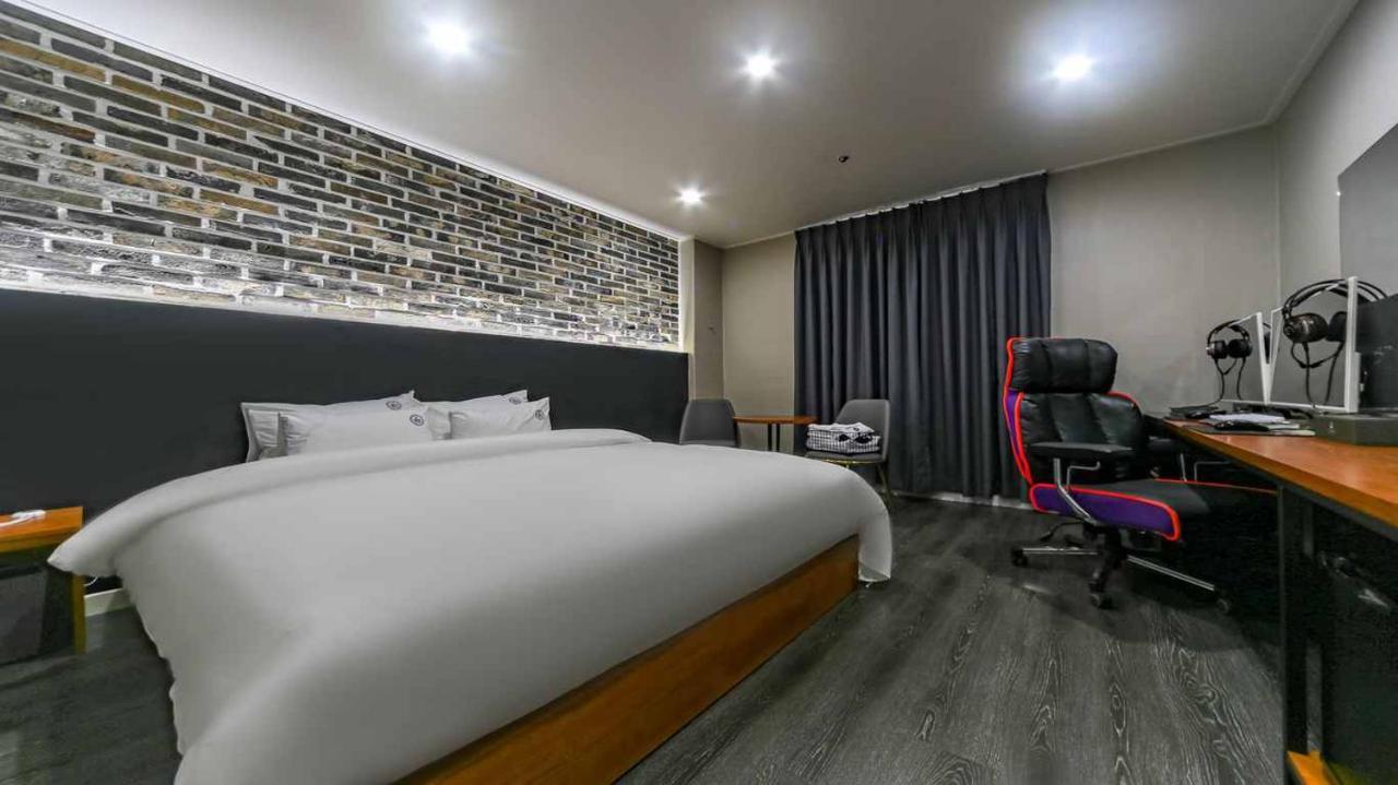 The Way Hotel Changwon Zewnętrze zdjęcie